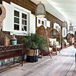 https://hotel-villa-marie-saint-barth.comcaribbean.com