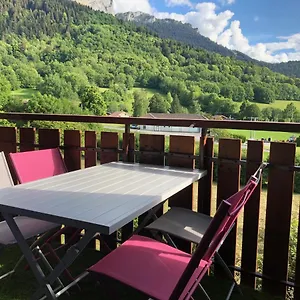 https://studio-entirement-rnov-entre-lac-et-montagne.hotels-rhonealpes.com